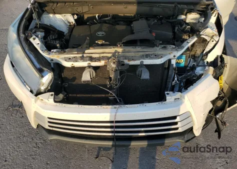 2017 Toyota Highlander Se z USA, uszkodzony, nr VIN 5TDJZRFH1HS514329